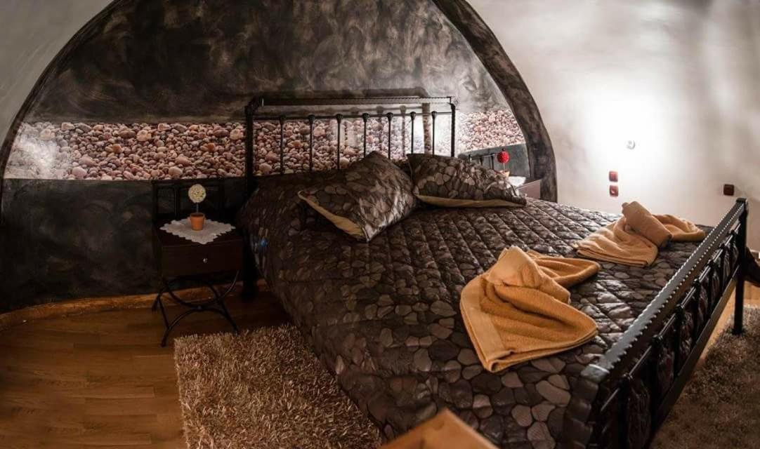 Despotikon Dimitsana Guest House - Ξενώνας Δεσποτικόν Αντωνόπουλου Esterno foto
