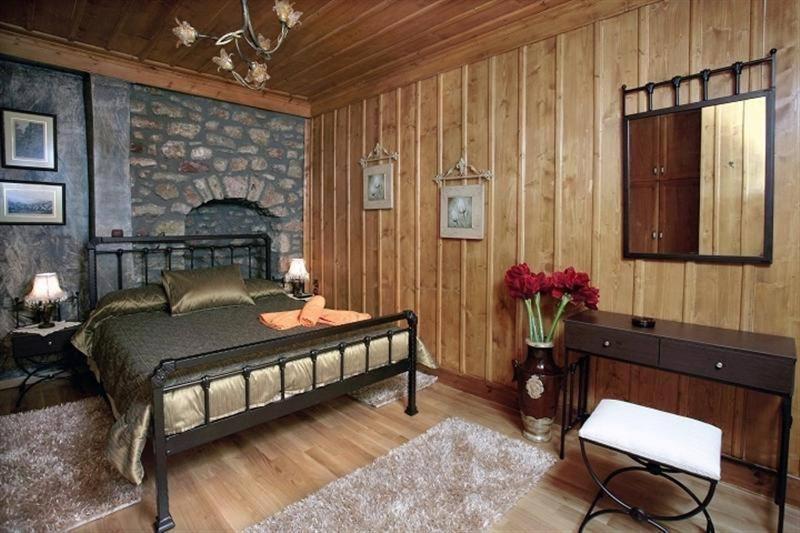 Despotikon Dimitsana Guest House - Ξενώνας Δεσποτικόν Αντωνόπουλου Esterno foto